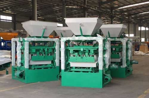 brick moulding machine