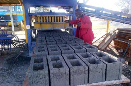 hollow block machine