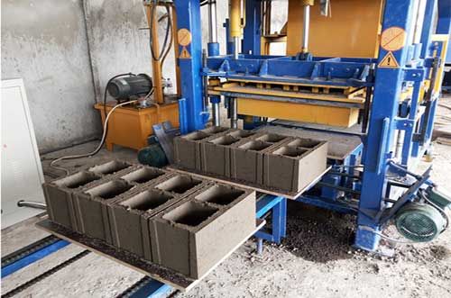 China cement brick making machine