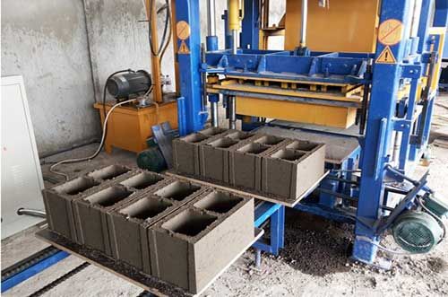 interlock bricks machine