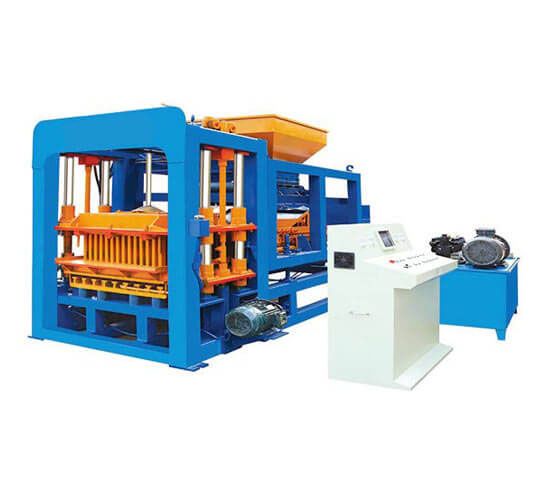 qt8-15-automatic-brick-making-machine.jpg