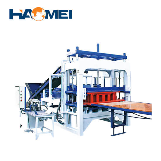 Cement hydraulic brick making machine is the guardian of green water and blue sky